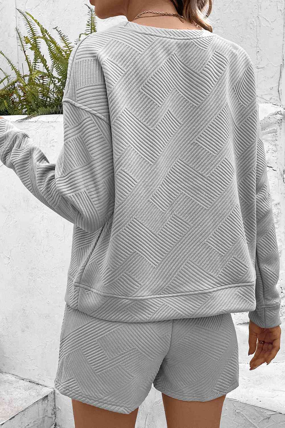 Ribbed Drop Shoulder Sweatshirt and Shorts Set | Casual Set With Pocketed Shorts