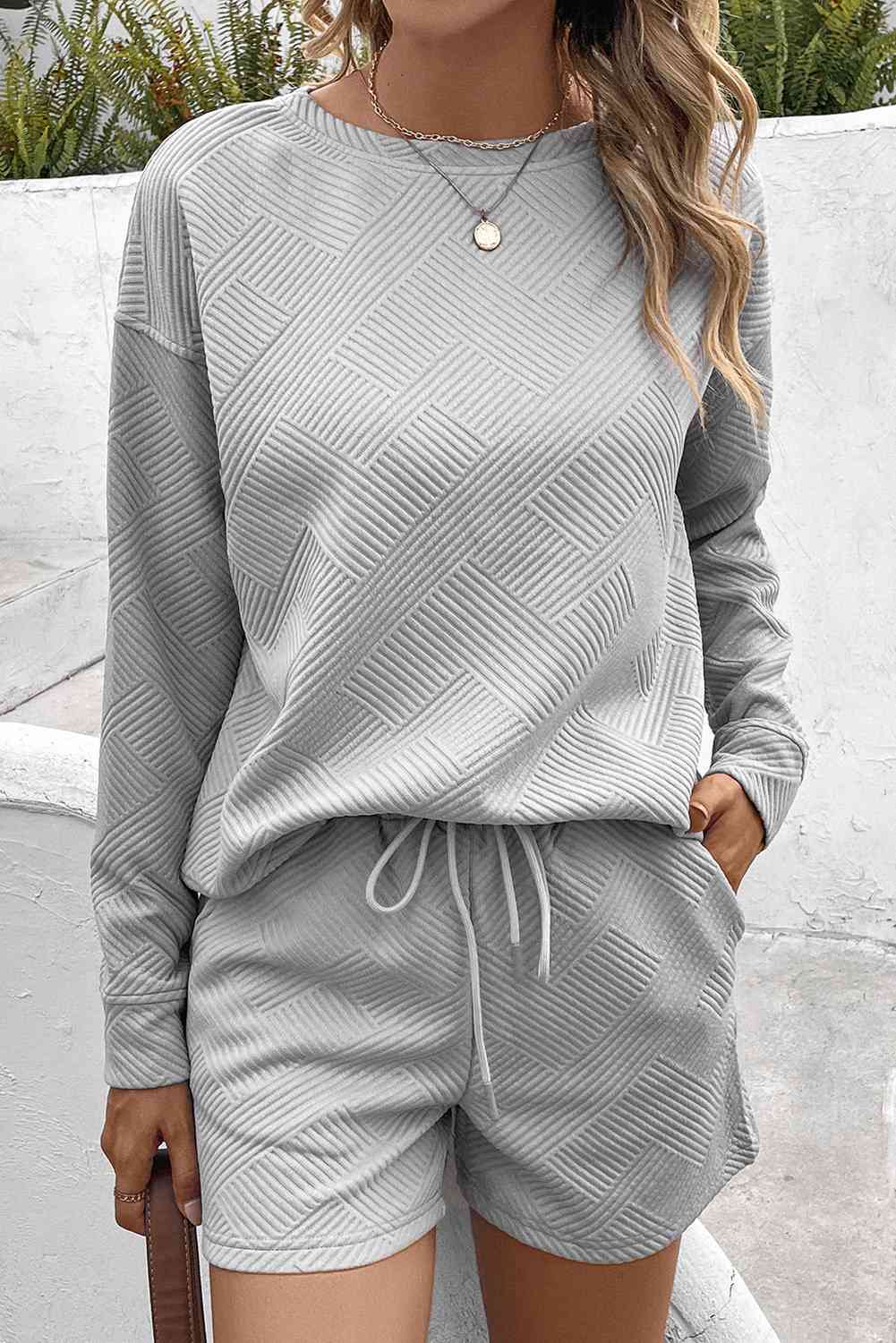 Ribbed Drop Shoulder Sweatshirt and Shorts Set | Casual Set With Pocketed Shorts