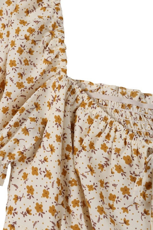 SS puff dressy top | Floral Beige Cute Sweatshirt Top | Rubber Back Top | Romantic Vintage Cute Printed Floral Top Blouse | daycasual..com