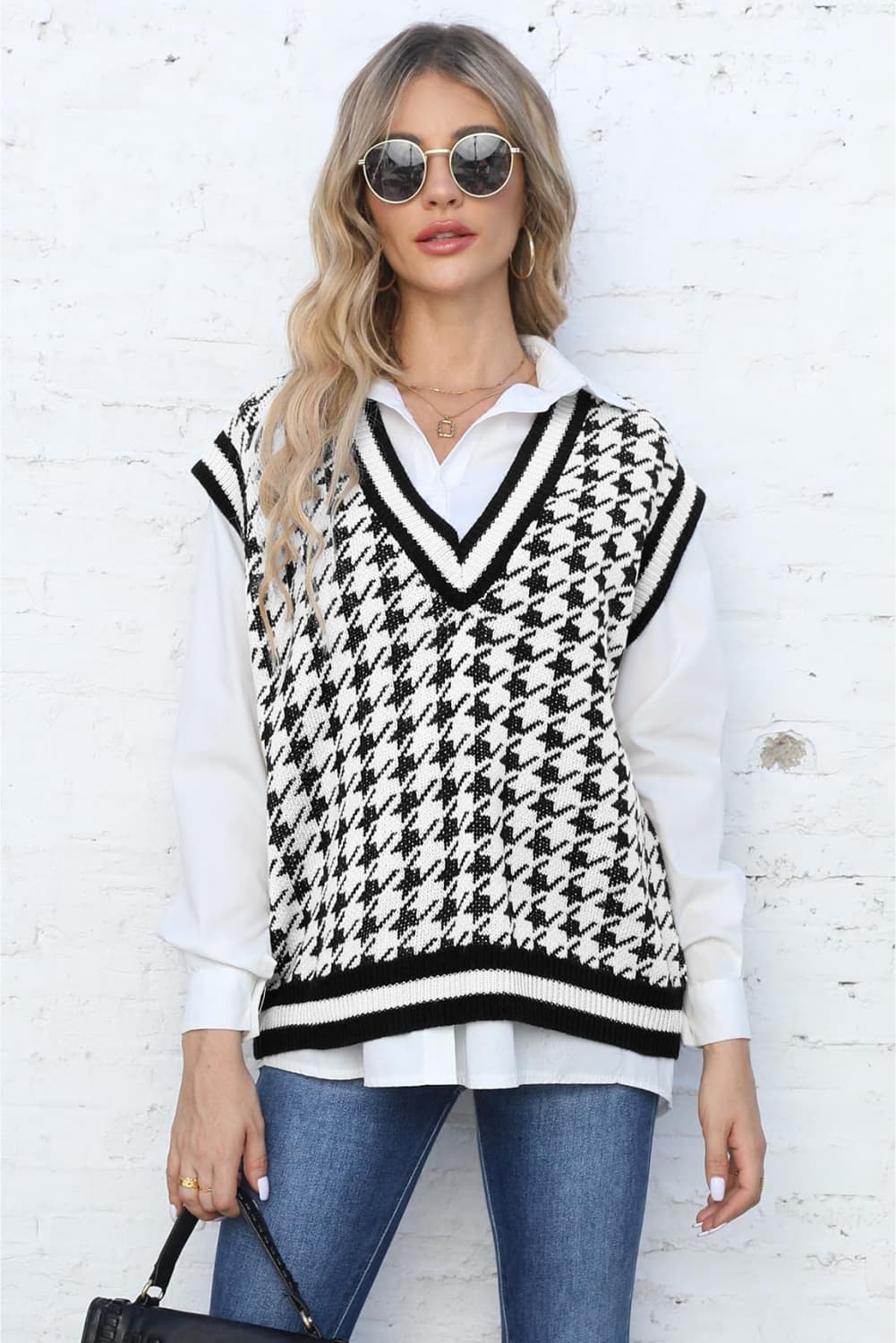 Ribbed V-Neck Sleeveless Sweater | Houndstooth Casual Ribbed Acrylic Sweater