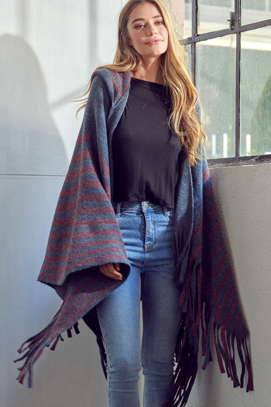 STRIPE PATTERN HOODED PONCHO e Luna