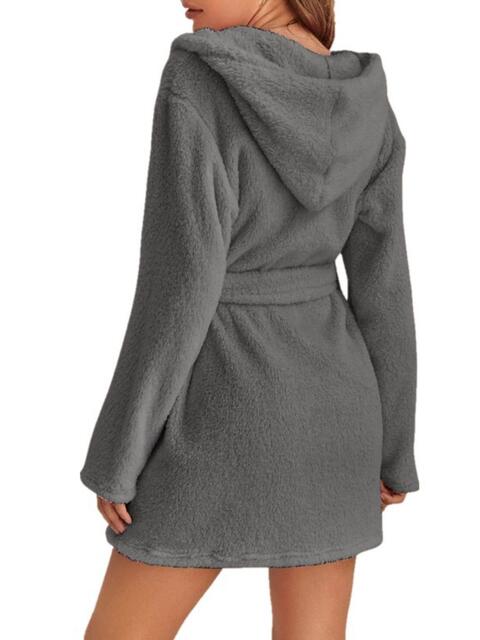 Tie Waist Hooded Robe | Soft Solid Stretched Polyester Robe With Pockets