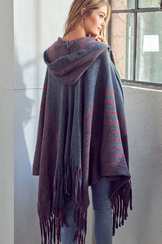 STRIPE PATTERN HOODED PONCHO e Luna