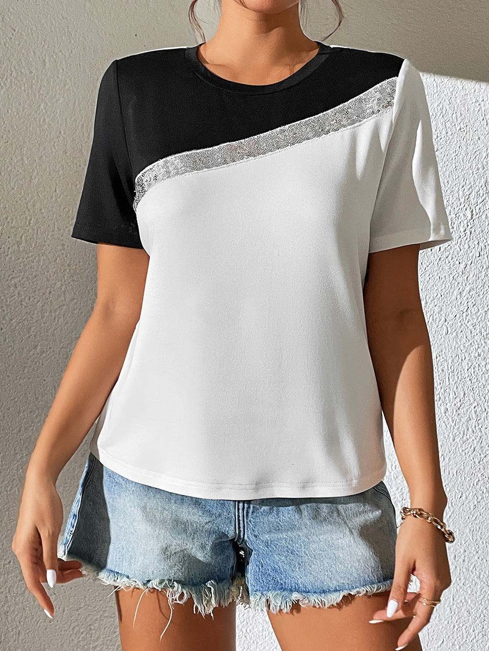 Contrast Color Round Neck Short Sleeve Tee