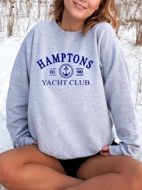 Hamptons Yacht Club CrewNeck Grey and Whiye Sweatshirt | Modern Trendy Streetwear Fitted Fashionable Sweatshirt | Long Sleeve Loose  Top daycasual..com